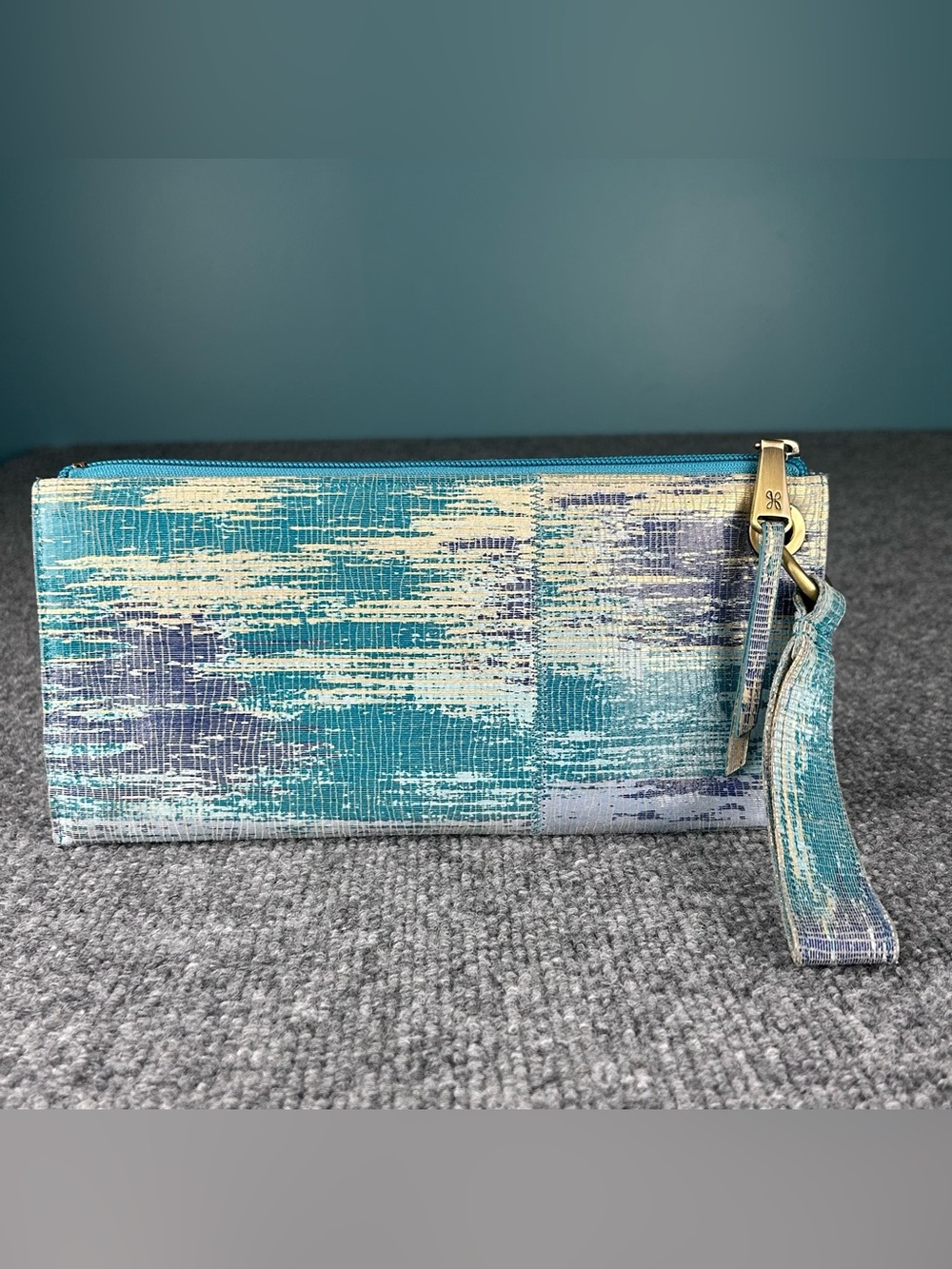HOBO Sable Cracked Glass Vida Wallet Wristlet Clutch ~ Statement Pc Pop of Color